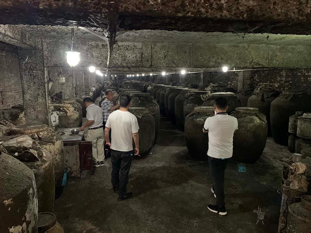  泸州地区1400吨浓香型原酒寻合作共赢